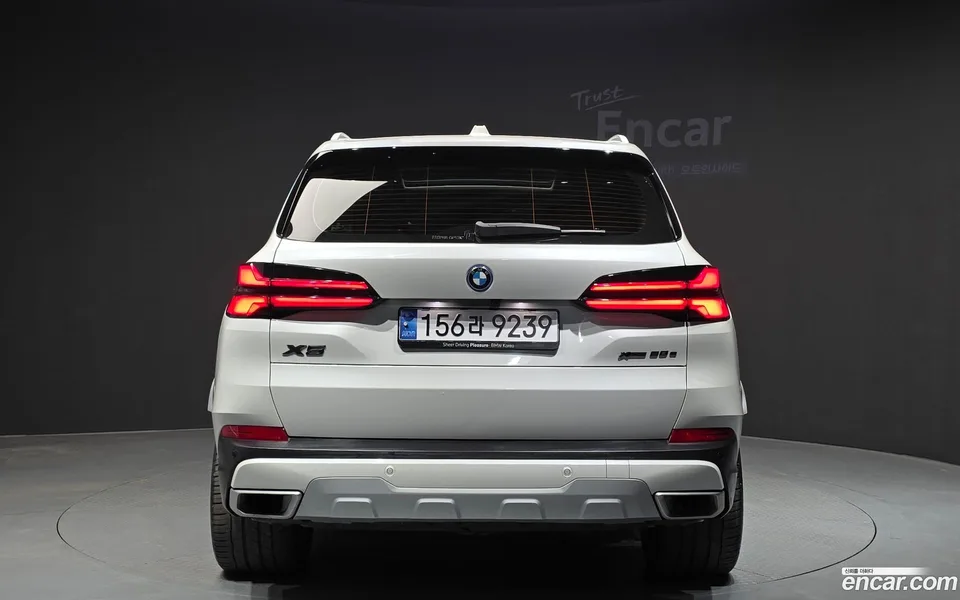 BMW X5 xDrive 50e xLine 2024 — миниатюра 4