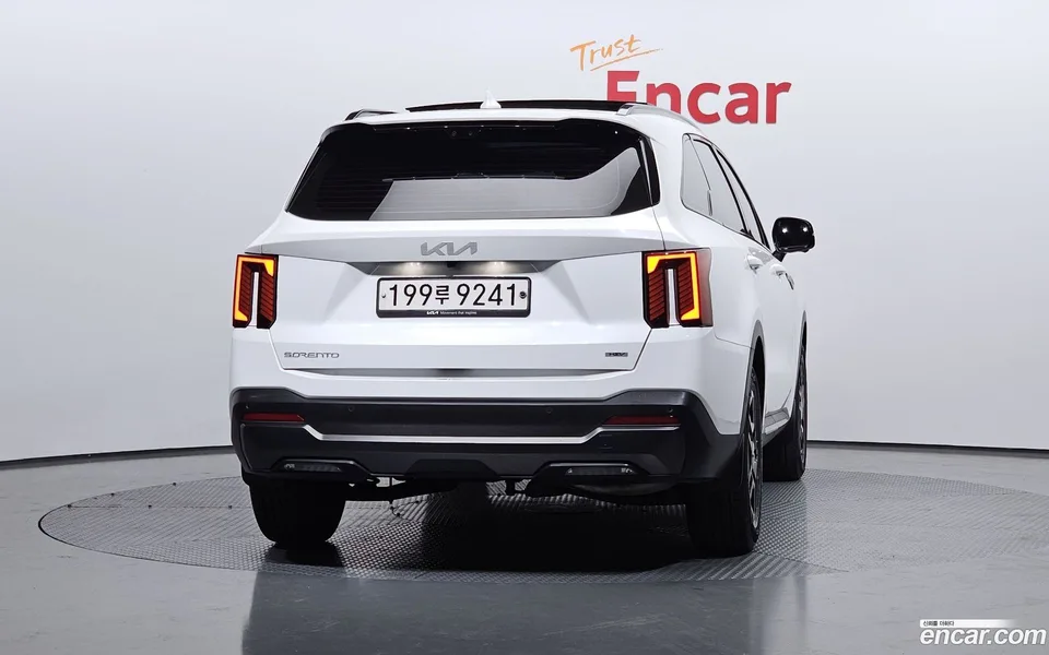 Kia Sorento HEV 1.6 2WD 2023 — миниатюра 4