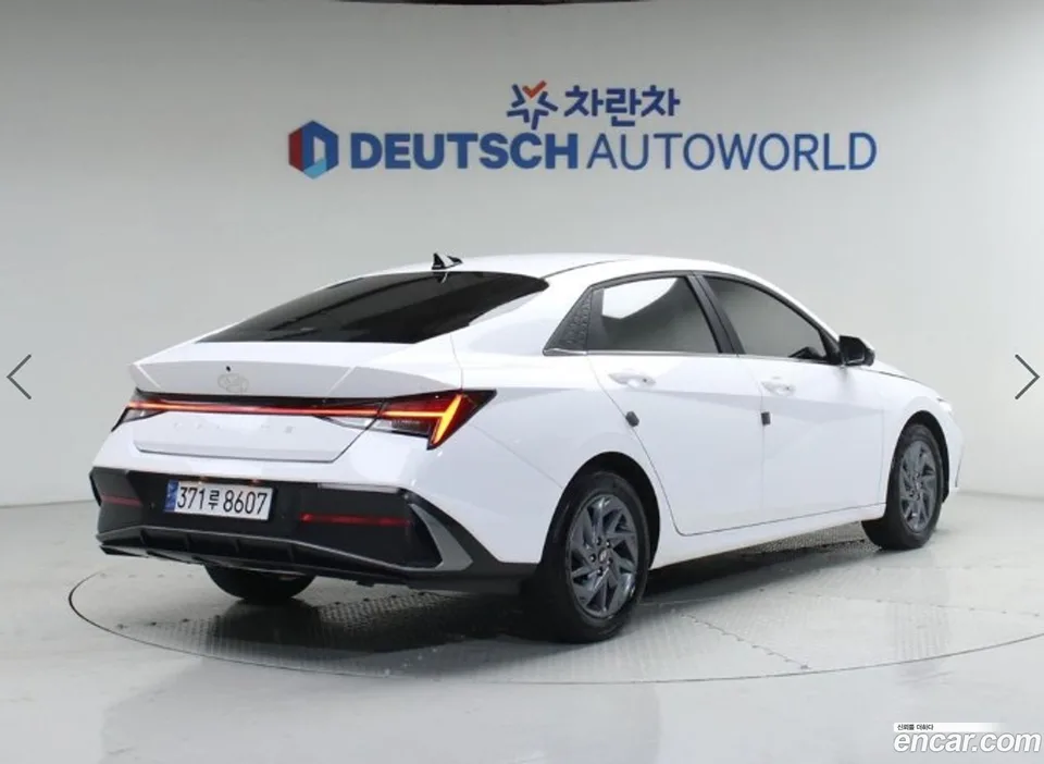 Hyundai Avante CN7 1.6 LPi 2023 — миниатюра 2