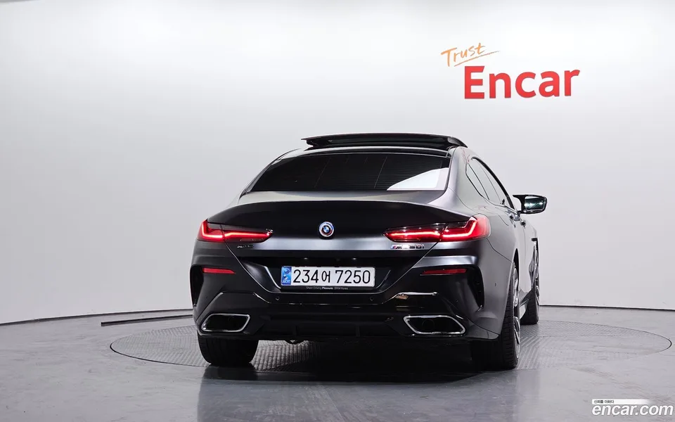 BMW 8 Series M850i xDrive 2024 — миниатюра 4