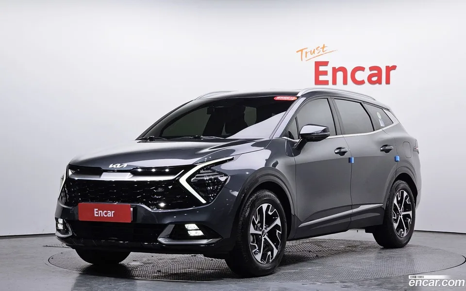 Kia Sportage Hybrid 2WD 2022 — фото 1, купить с доставкой в Москву