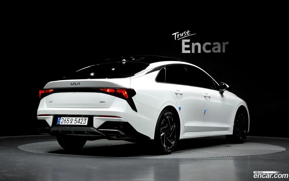 Kia K5 Hybrid 2024 — миниатюра 2