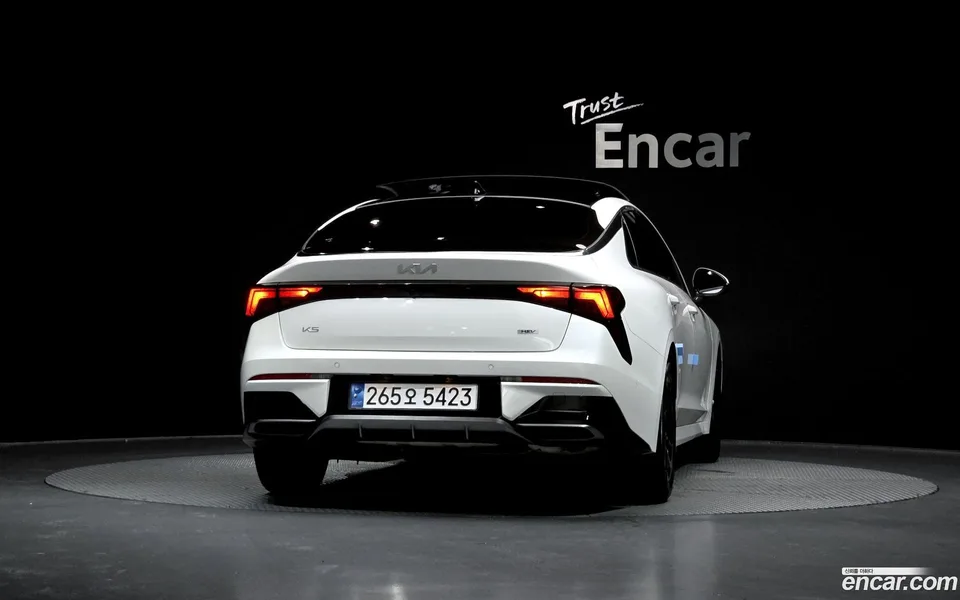 Kia K5 Hybrid 2024 — миниатюра 4