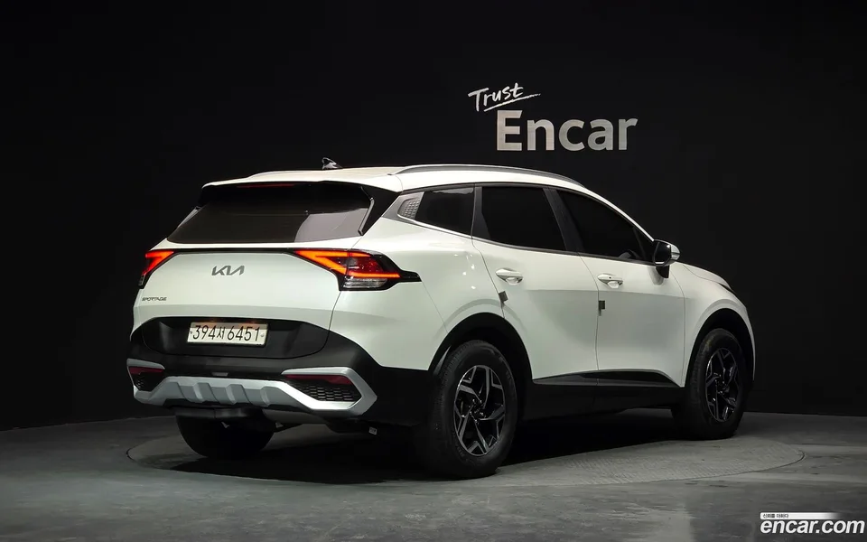 Kia Sportage 2.0 2WD 2022 — миниатюра 2