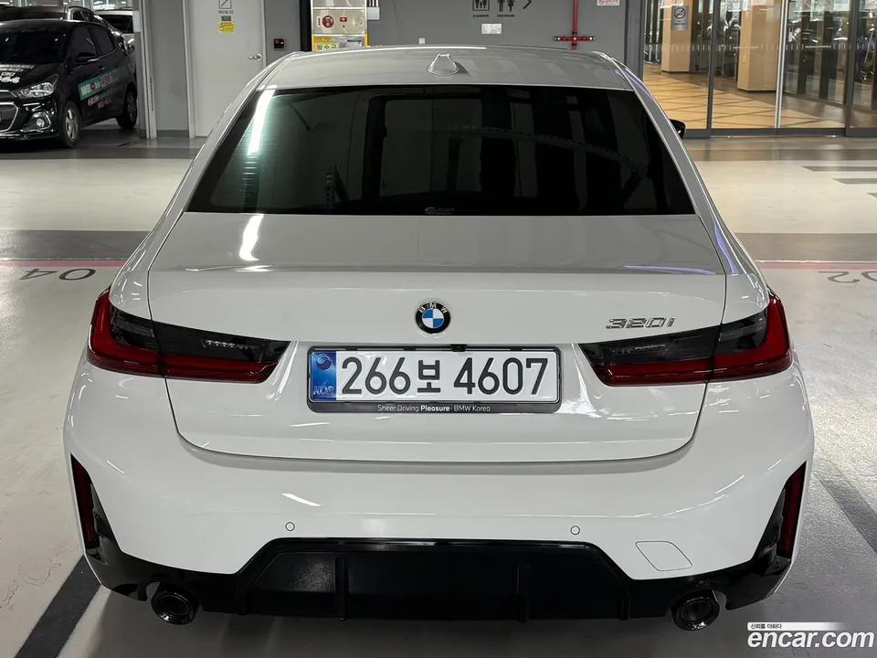 BMW 3 Series 320i M 2026 — миниатюра 2