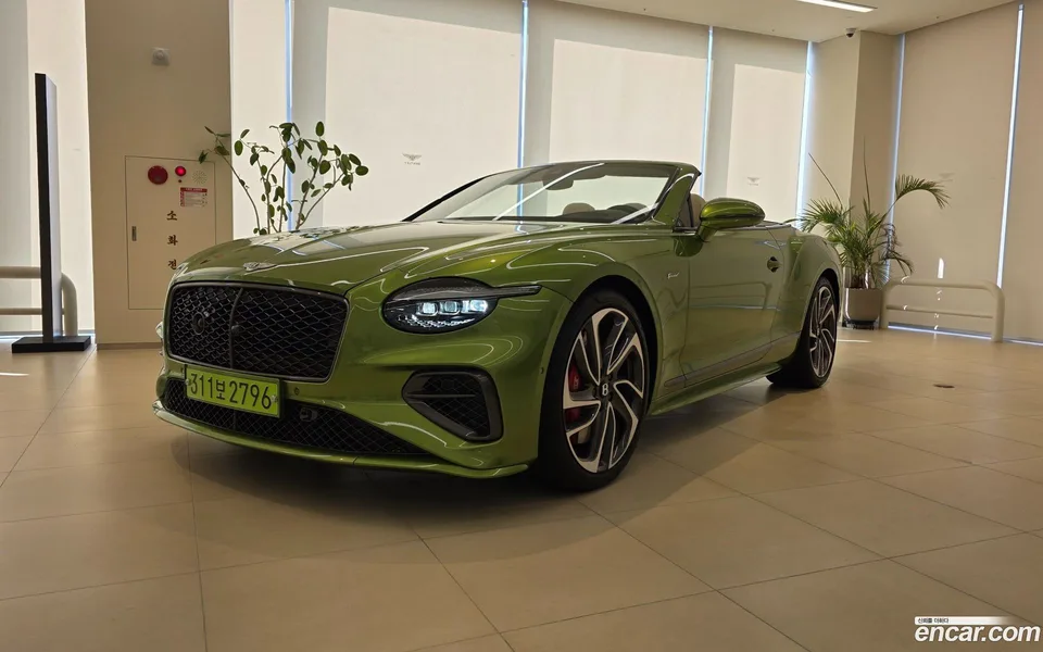 Bentley Continental GT 4.0 GTC 2025 — миниатюра 3