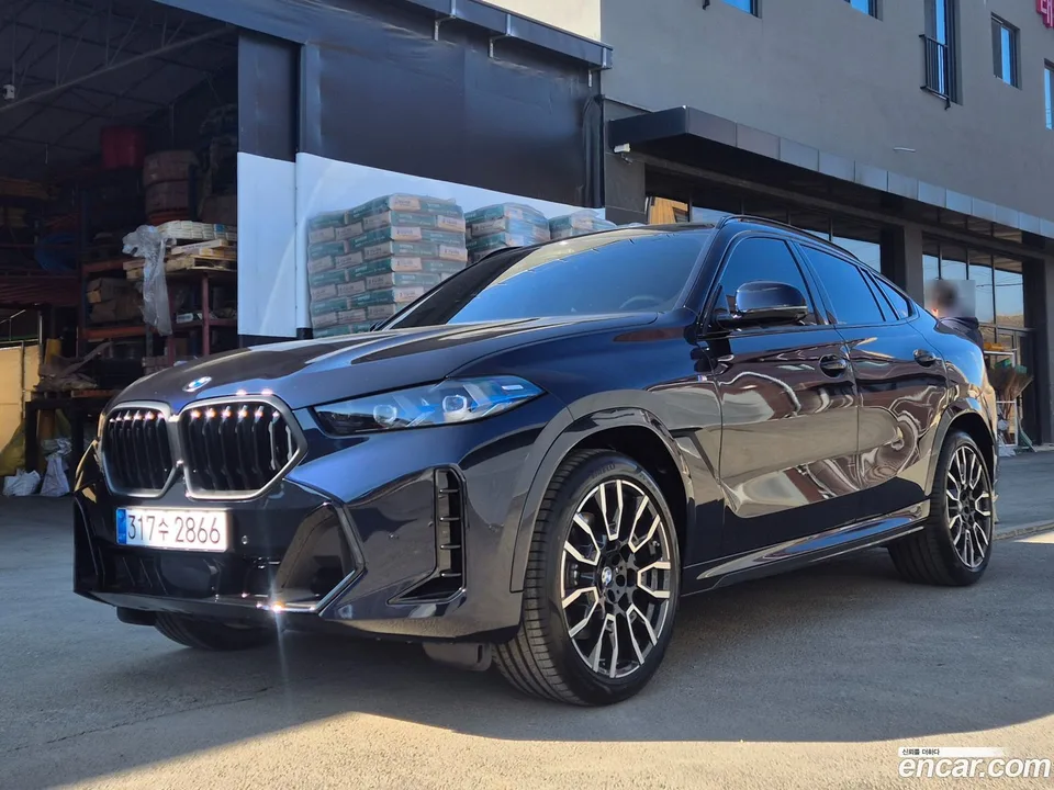 BMW X6 xDrive40i M 2026 — миниатюра 2