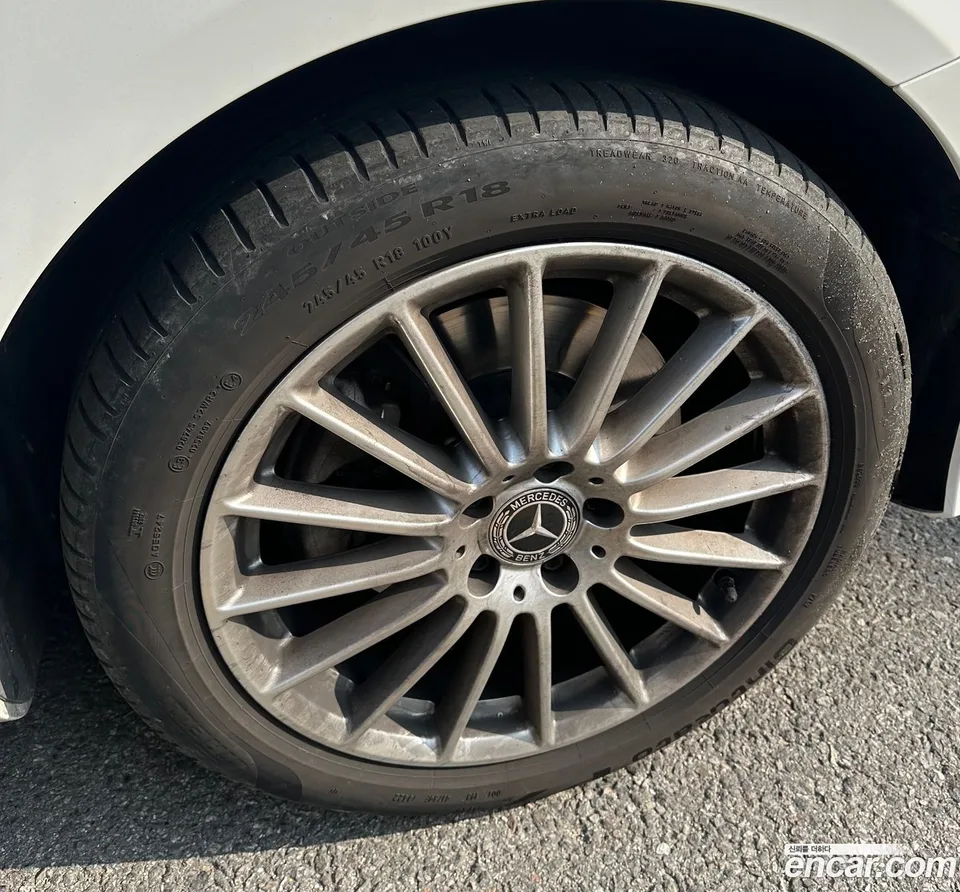 Mercedes-Benz E-Class E250 2023 — миниатюра 5