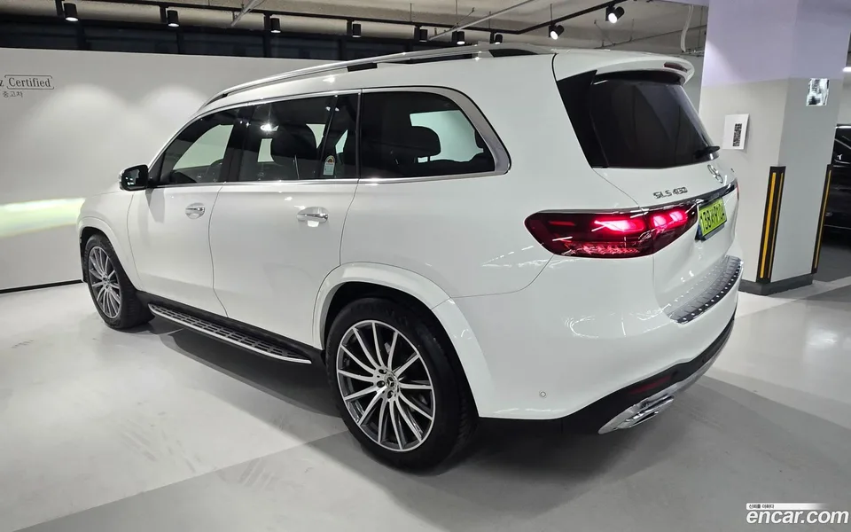 Mercedes-Benz GLS-Class GLS450 4MATIC 2024 — миниатюра 3