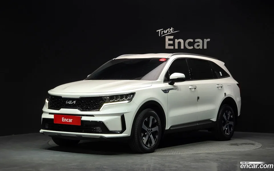 Kia Sorento 2.5T 2WD 2022 — фото 1, купить с доставкой в Москву