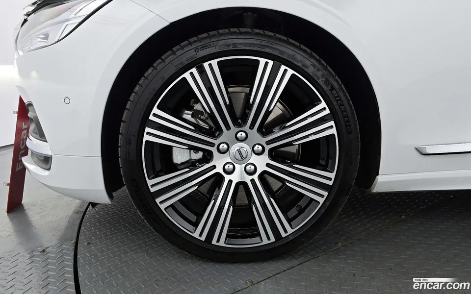 Volvo S90 B6 AWD 2023 — миниатюра 5