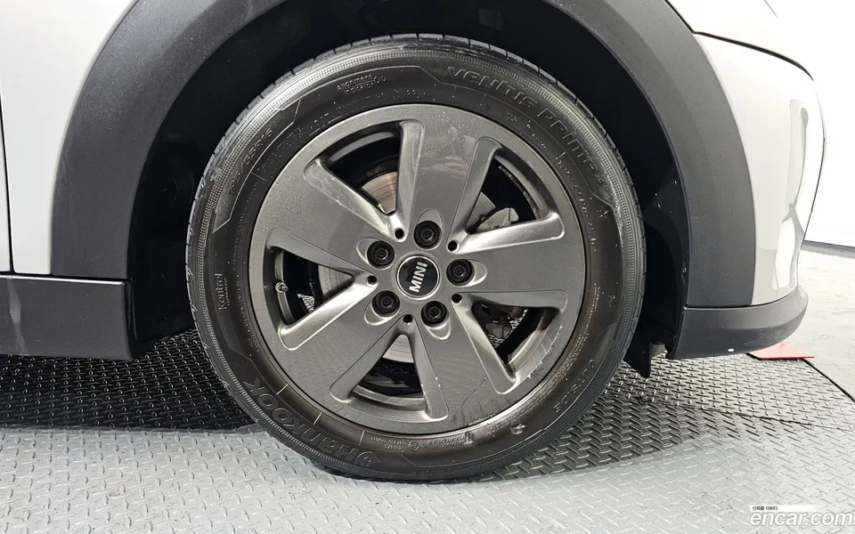 MINI Cooper 2022 — миниатюра 5