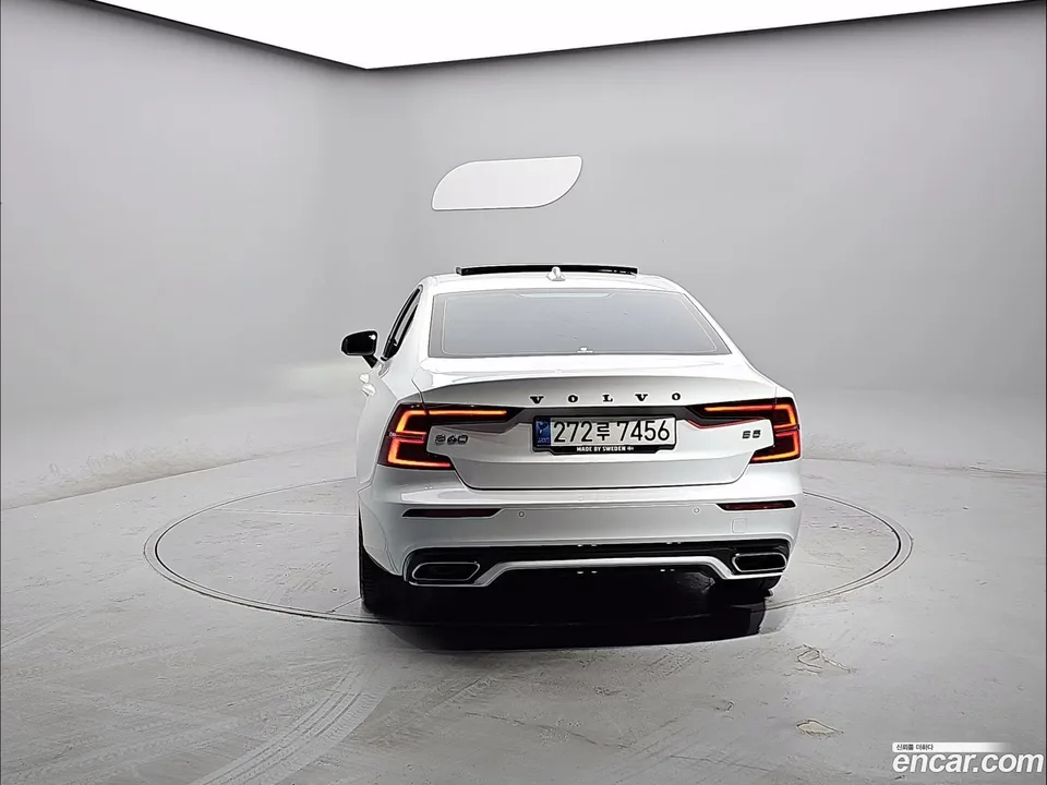 Volvo S60 B5 R- 2022 — миниатюра 4