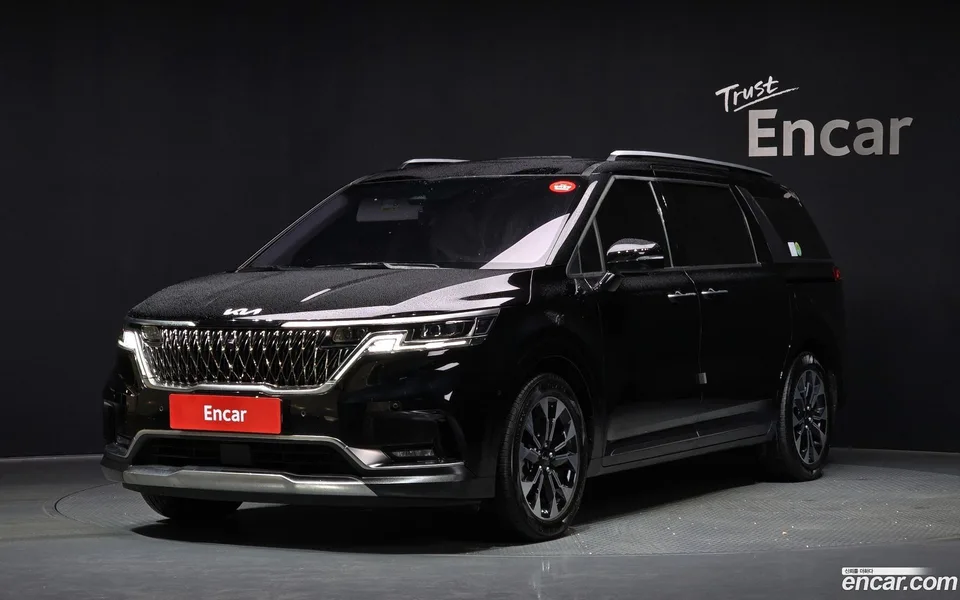 Kia Carnival 9 2022 — фото 1, купить с доставкой в Москву