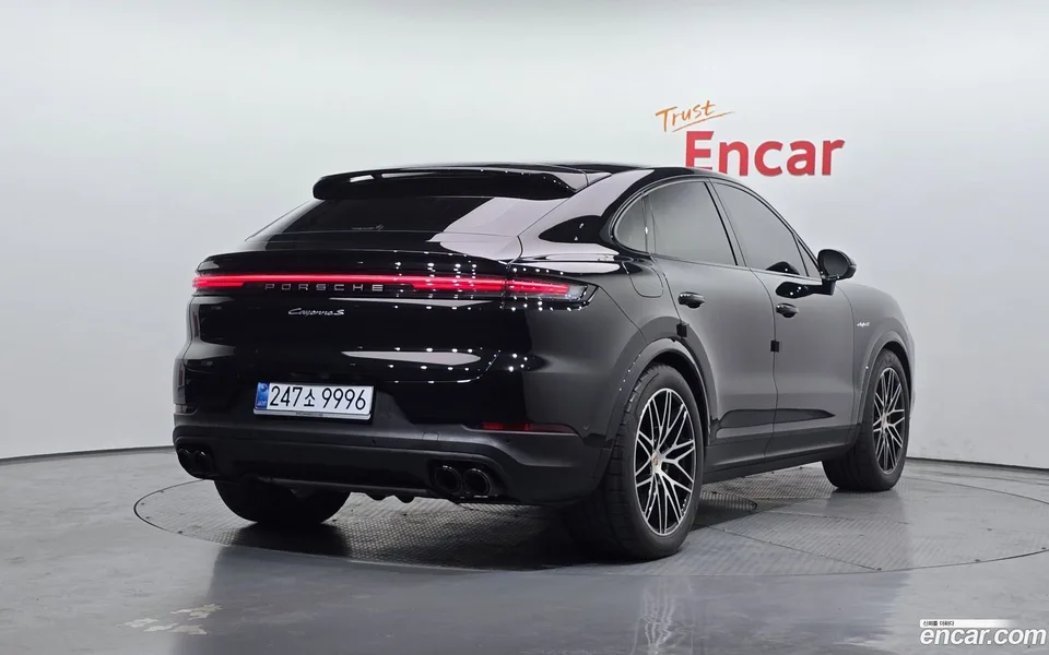 Porsche Cayenne 3.0 S E- 2025 — миниатюра 2
