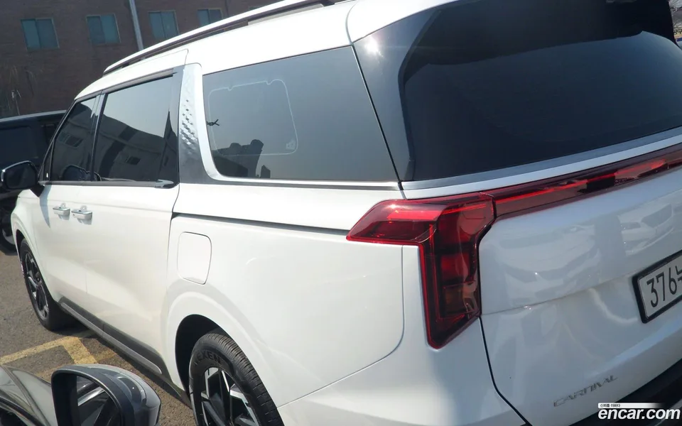 Kia Carnival 9 2024 — миниатюра 5