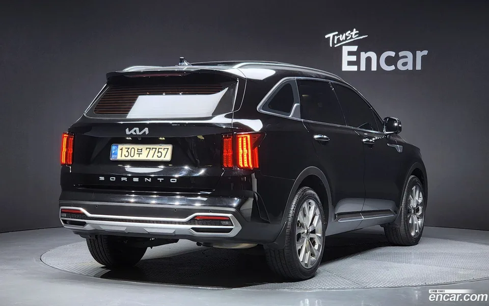 Kia Sorento 2.5T 2WD 2022 — миниатюра 2