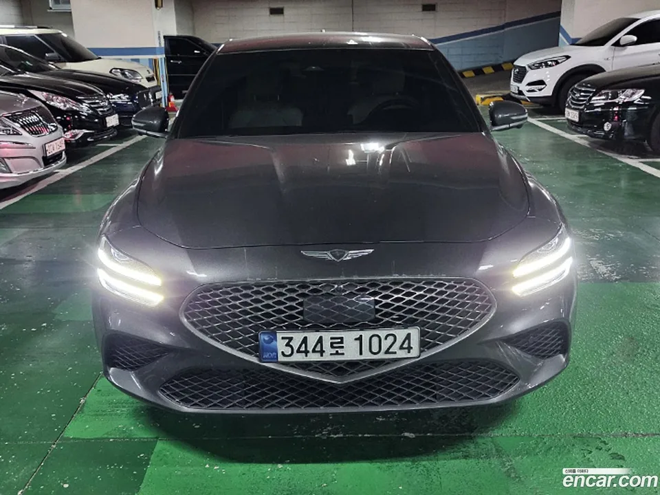 Genesis G70 Shooting Brake 2.5T 4WD 2023 — фото 1, купить с доставкой в Москву