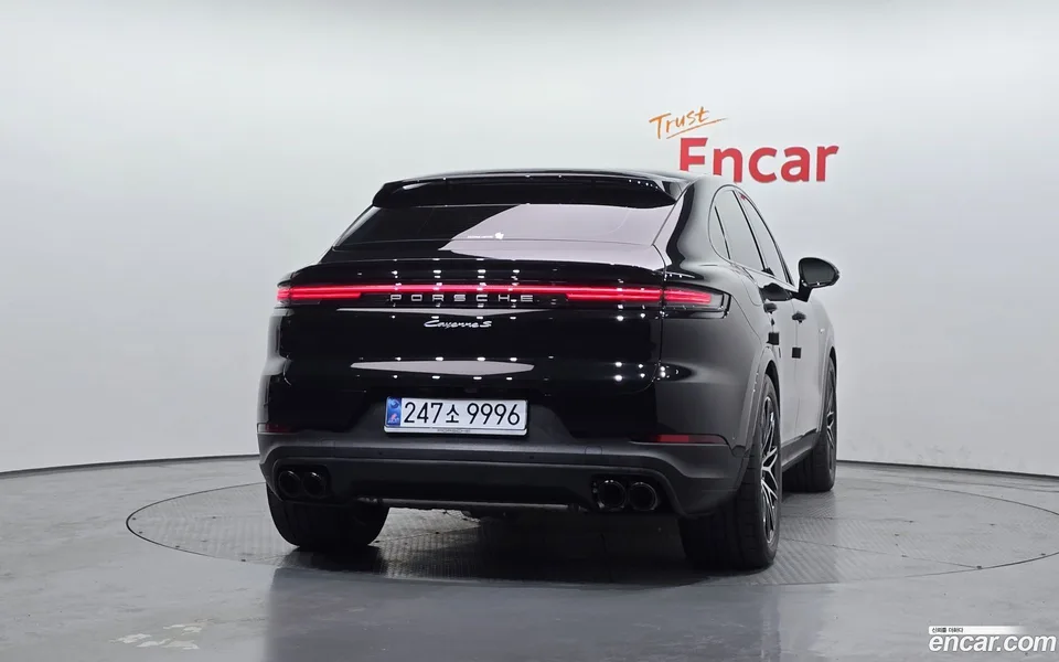 Porsche Cayenne 3.0 S E- 2025 — миниатюра 4