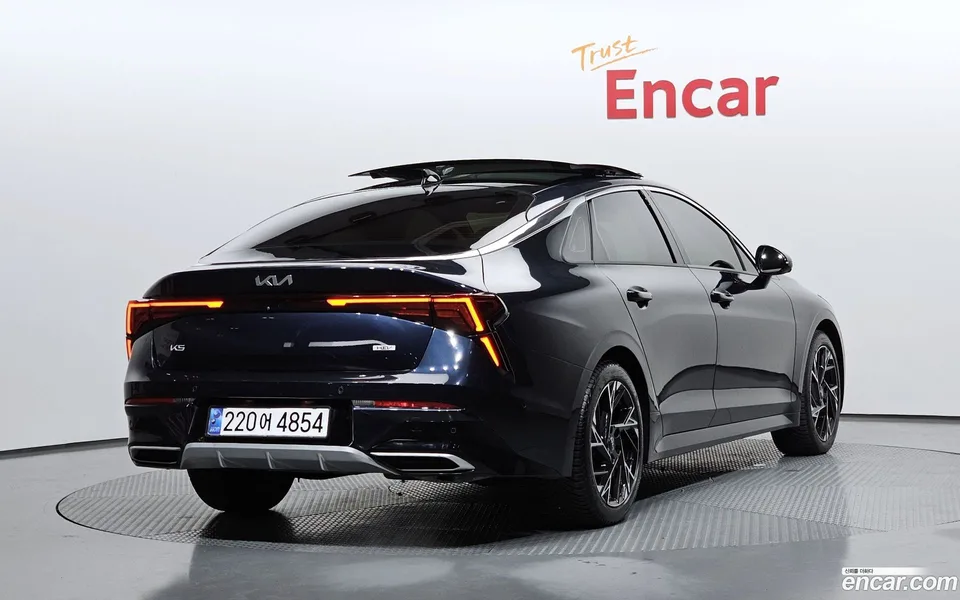 Kia K5 Hybrid 2024 — миниатюра 2