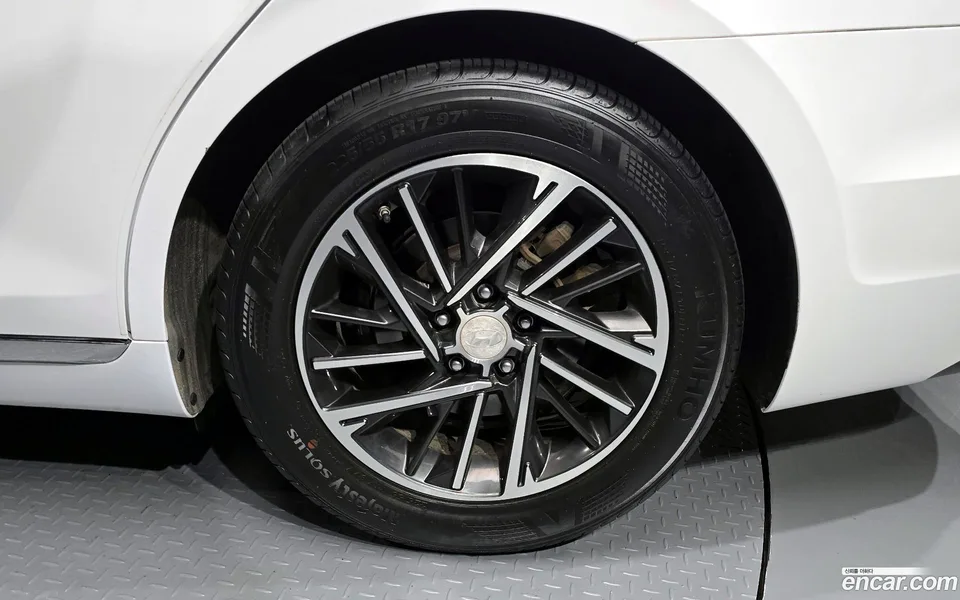 Hyundai Grandeur IG 3.0 LPi () 2022 — миниатюра 5