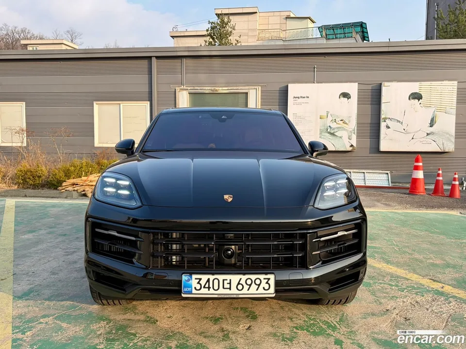 Porsche Cayenne 3.0 2025 — миниатюра 3