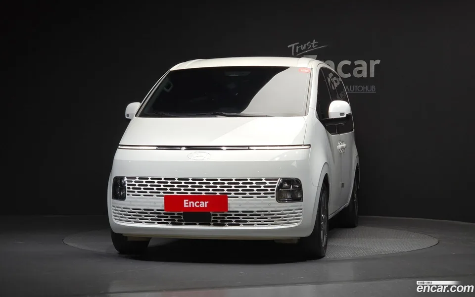 Hyundai Staria 11 2025 — миниатюра 3