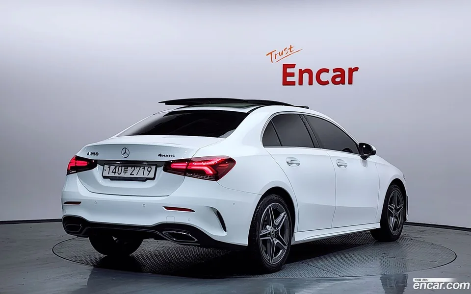Mercedes-Benz A-Class A250 4MATIC 2023 — миниатюра 2