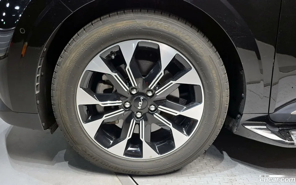 Kia Carnival 7 2023 — миниатюра 5