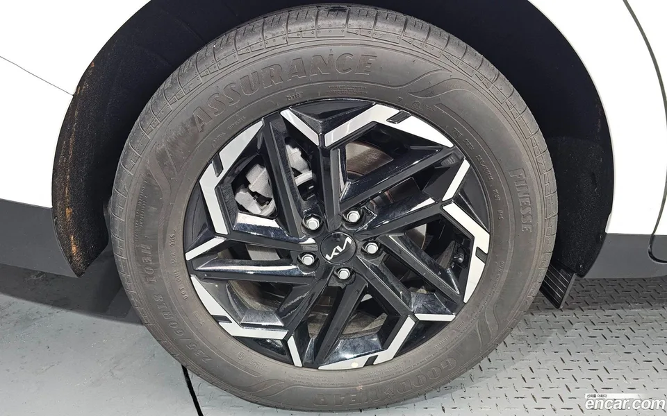 Kia Carnival 9 2025 — миниатюра 5