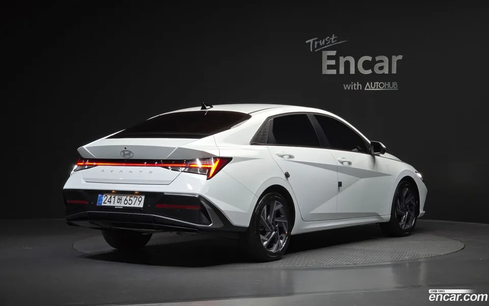 Hyundai Avante CN7 1.6 2026 — миниатюра 2