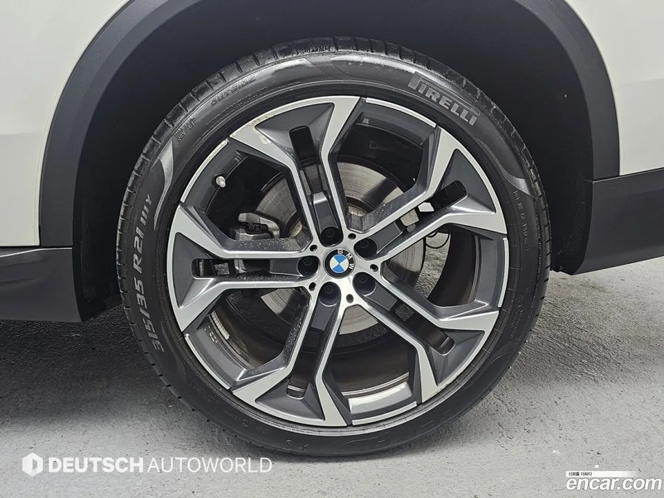 BMW X5 xDrive 30d xLine 2023 — миниатюра 5