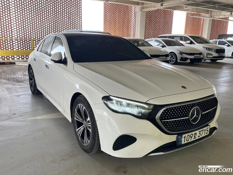 Mercedes-Benz E-Class E200 2024 — миниатюра 2