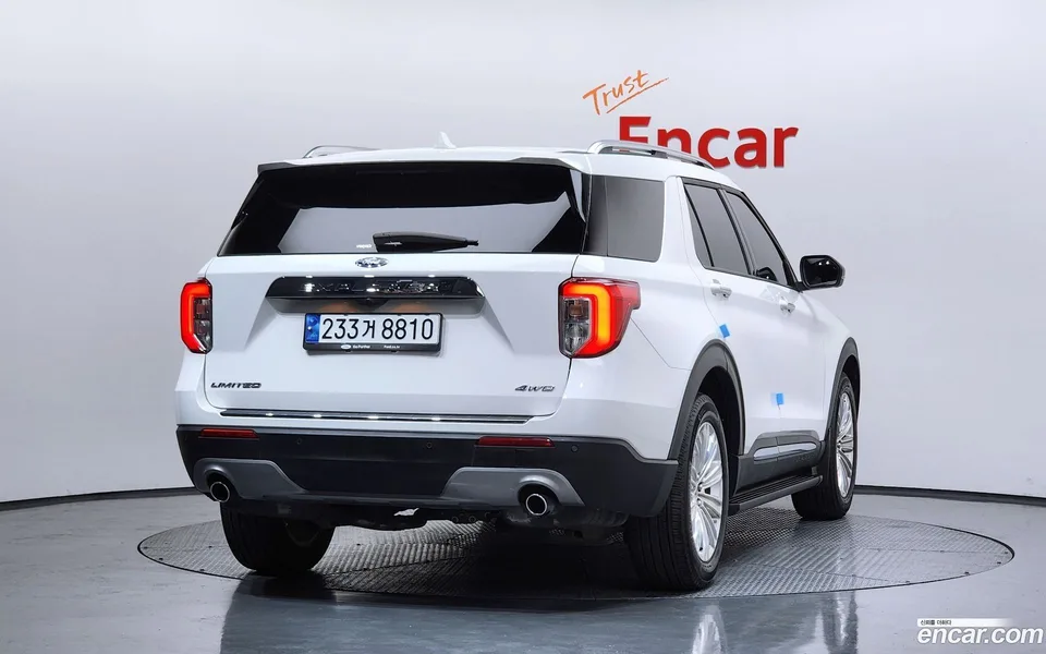 Ford Explorer 2.3 4WD 2023 — миниатюра 2