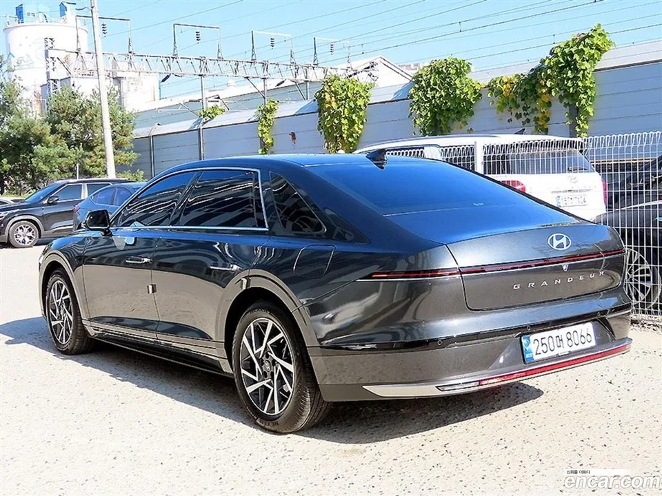 Hyundai Grandeur 2.5 2WD 2023 — миниатюра 3