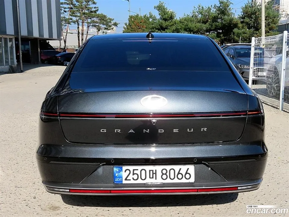 Hyundai Grandeur 2.5 2WD 2023 — миниатюра 4