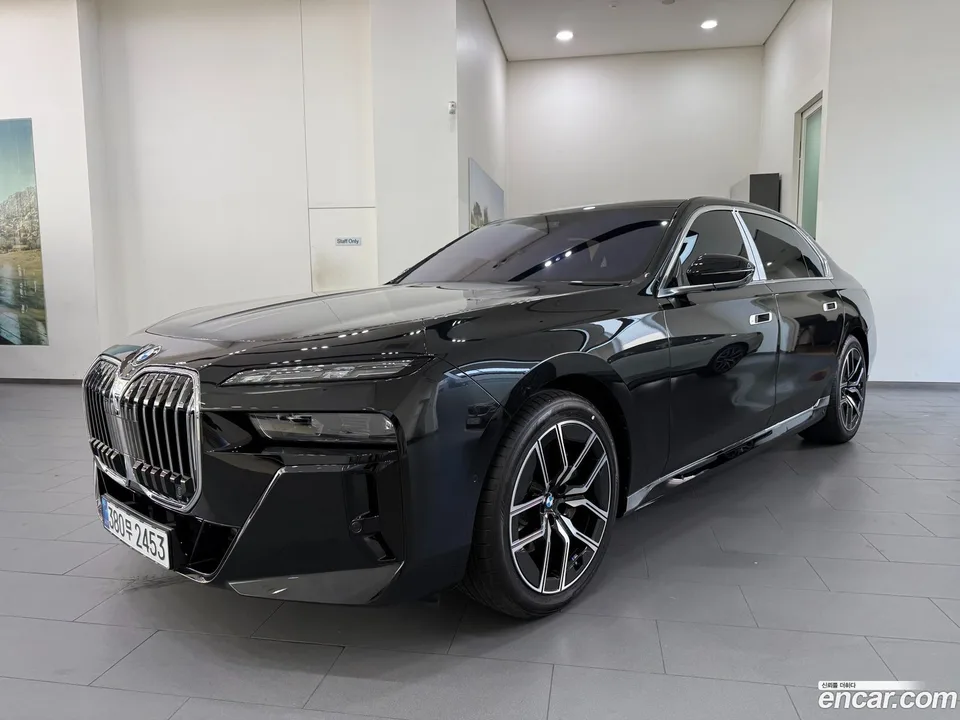 BMW 7 Series 740i xDrive M 2026 — миниатюра 2