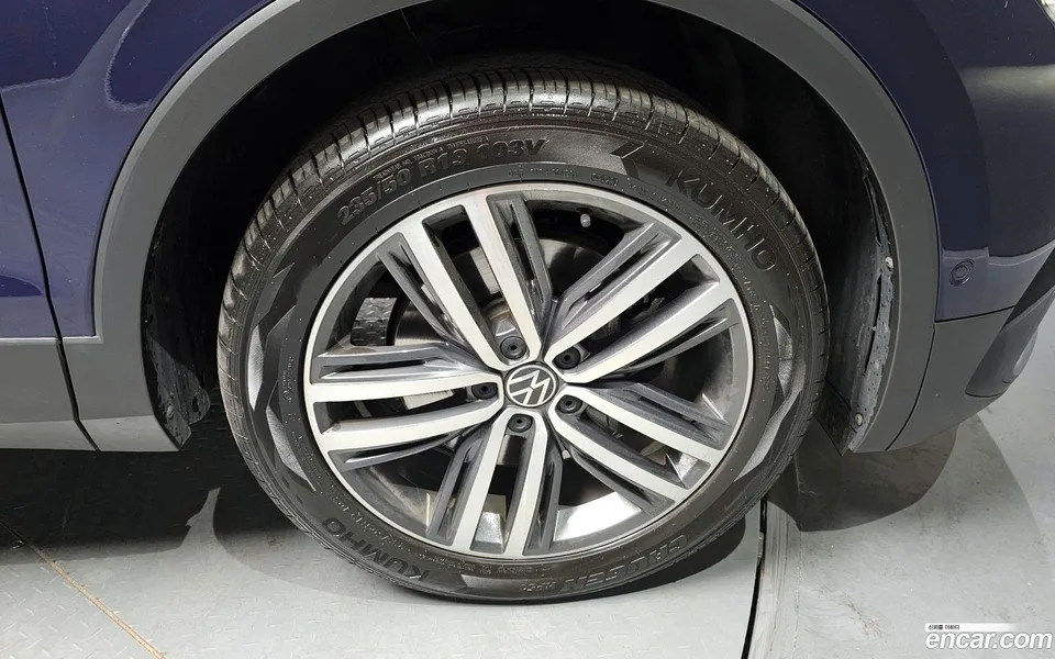 Volkswagen Tiguan Allspace 2.0 TSI 2022 — миниатюра 5