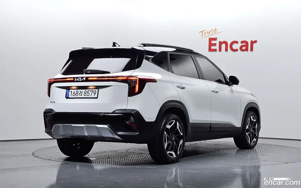 Kia Seltos 1.6 2WD 2023 — миниатюра 2
