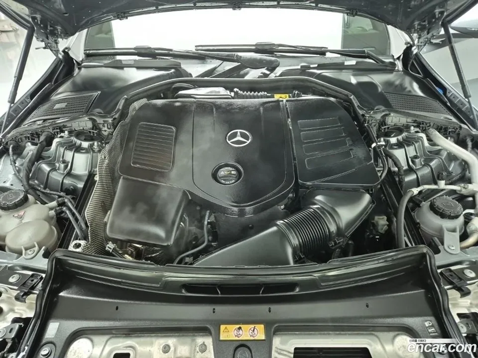 Mercedes-Benz C-Class C300 4MATIC AMG Line 2023 — миниатюра 5