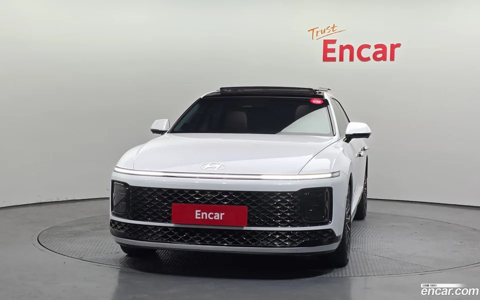 Hyundai Grandeur Hybrid 2023 — миниатюра 3