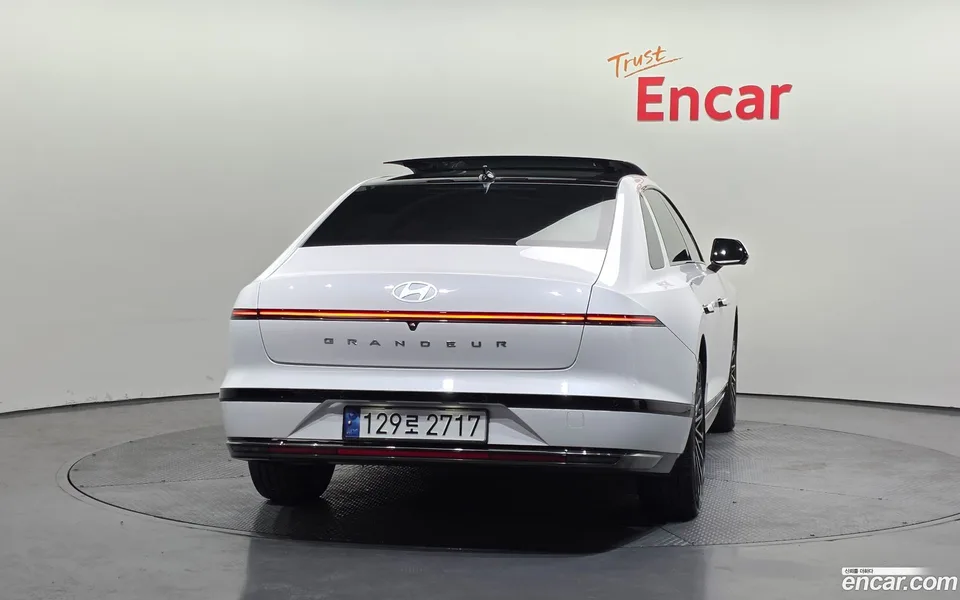 Hyundai Grandeur Hybrid 2023 — миниатюра 4