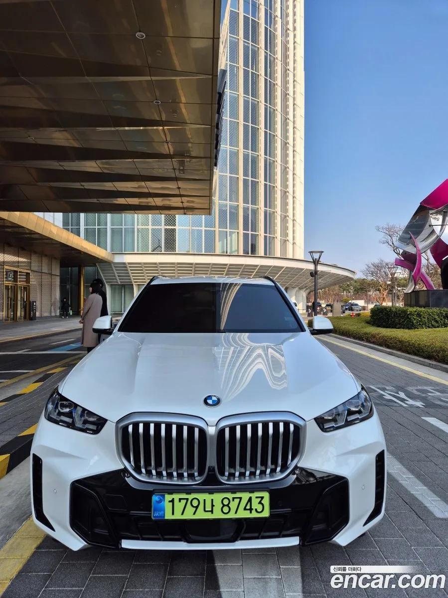 BMW X5 xDrive 40i M 2024 — миниатюра 2