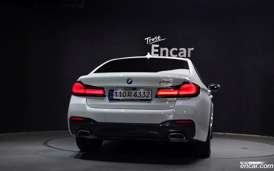 BMW 5 Series 520i M 2022 — миниатюра 4