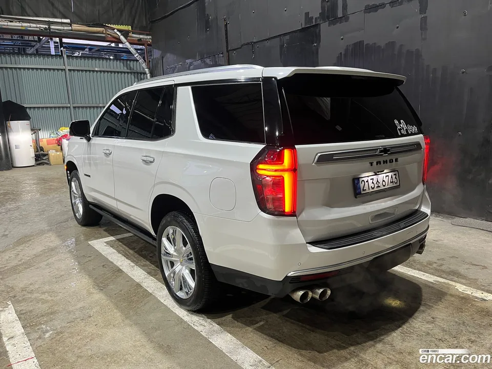 Chevrolet Tahoe 6.2 4WD 2022 — миниатюра 2