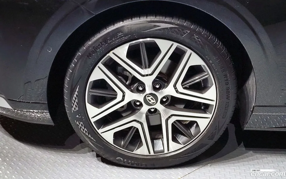 Hyundai Grandeur 2.5 2WD 2023 — миниатюра 5
