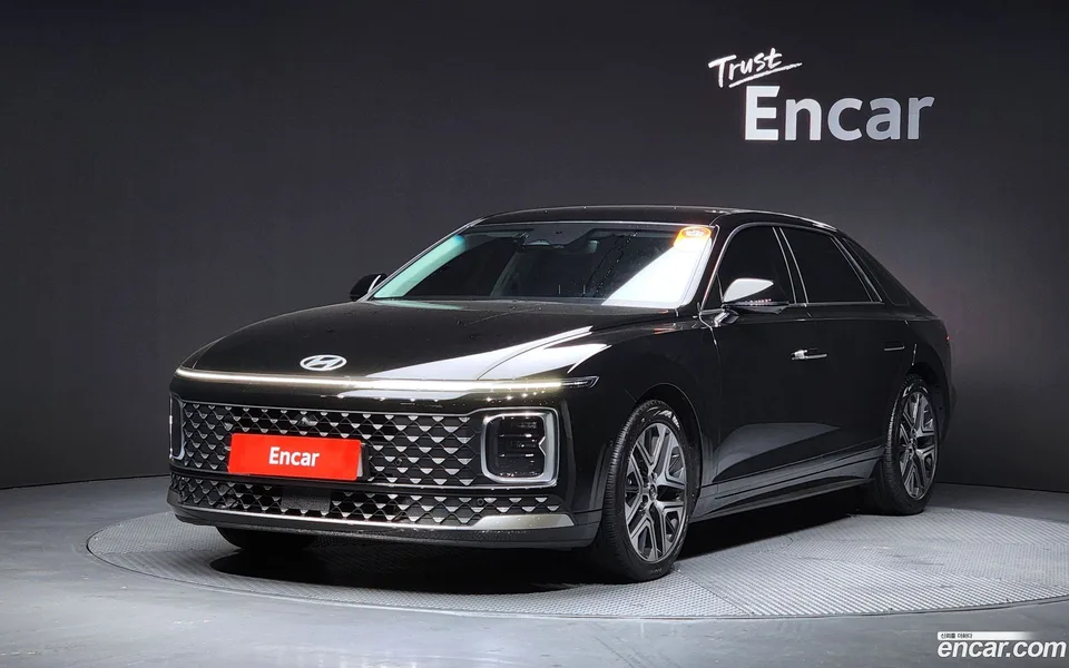 Hyundai Grandeur 2.5 2WD 2023 — фото 1, купить с доставкой в Москву