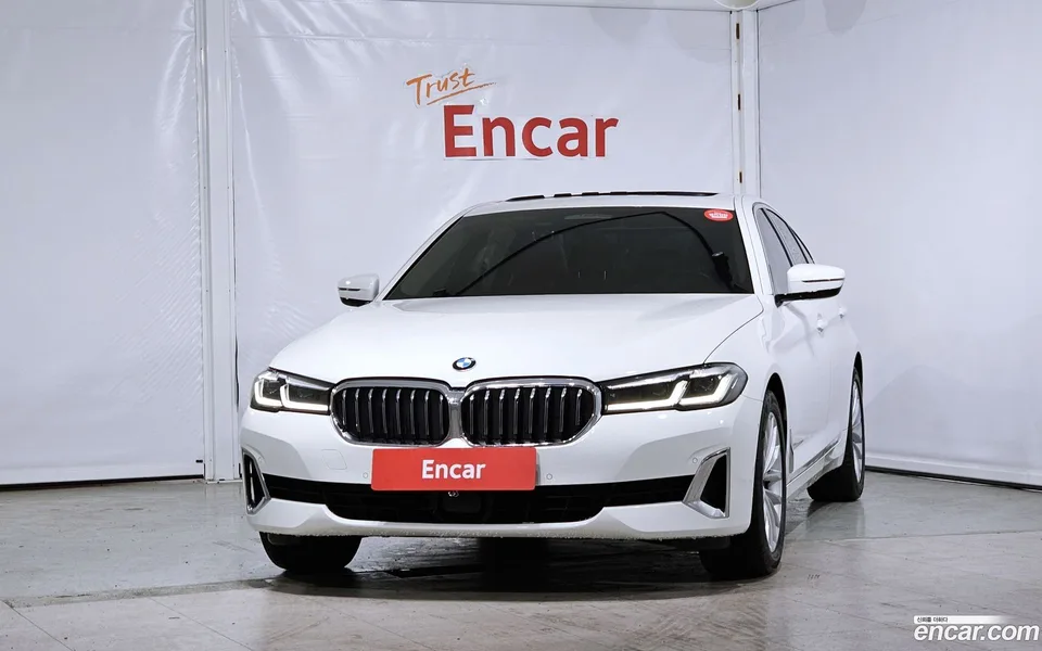 BMW 5 Series 530i 2022 — миниатюра 3