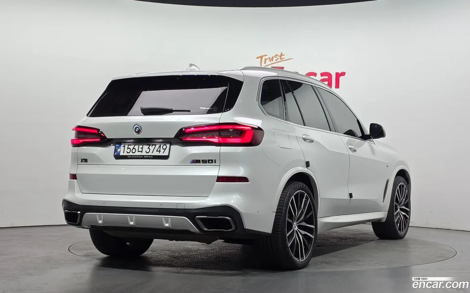 BMW X5 M50i 2022 — миниатюра 2