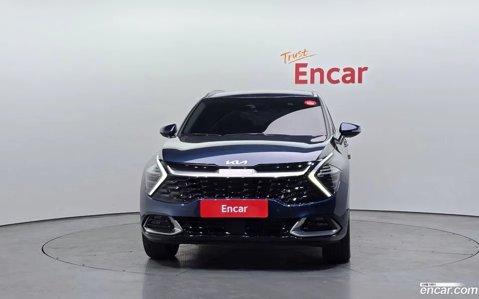 Kia Sportage 1.6 2WD 2023 — миниатюра 3